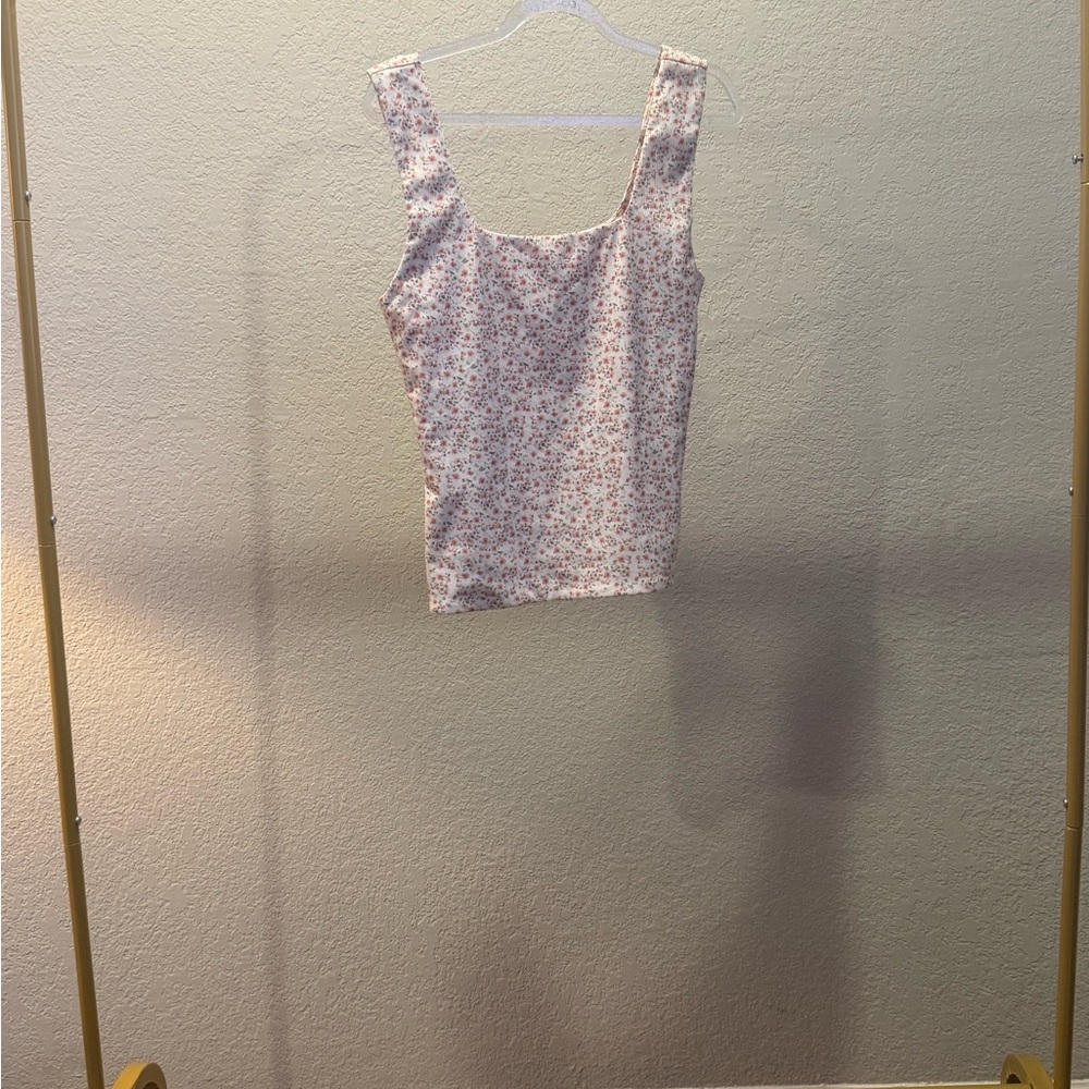Altar’d State Lola and Grace Floral Print Women's tank top  Size:S Never Worn